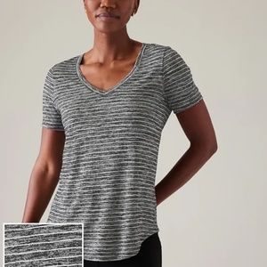 ATHLETA Breezy Scoop V-Neck Tee Top NWT Large
